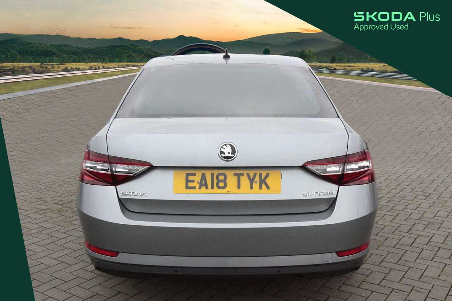 SKODA Superb Hatch SE L Executive 2.0 TDI 150 PS DSG