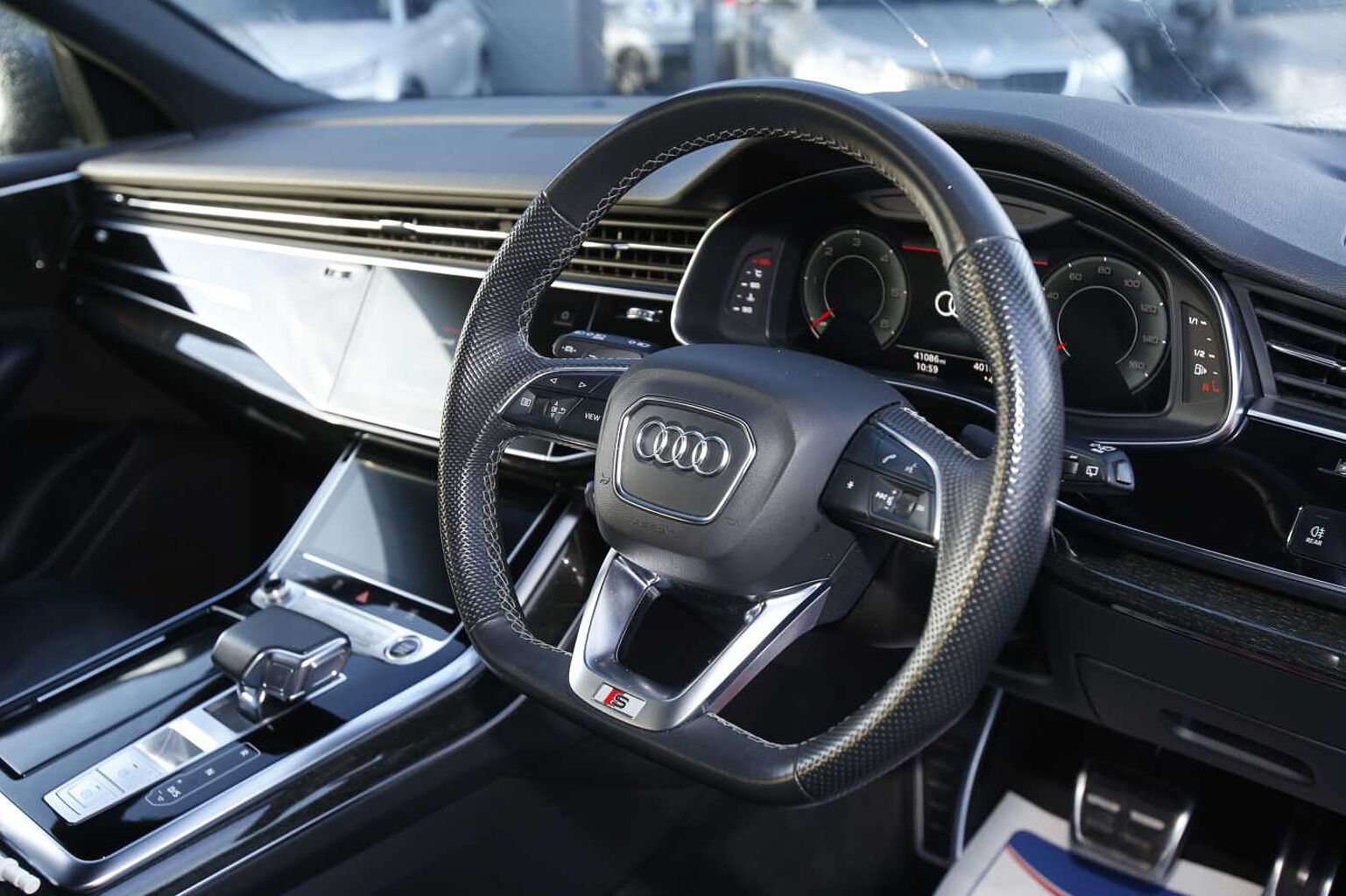 Audi Q8 Black Edition 50 TDI quattro 286 PS tiptronic