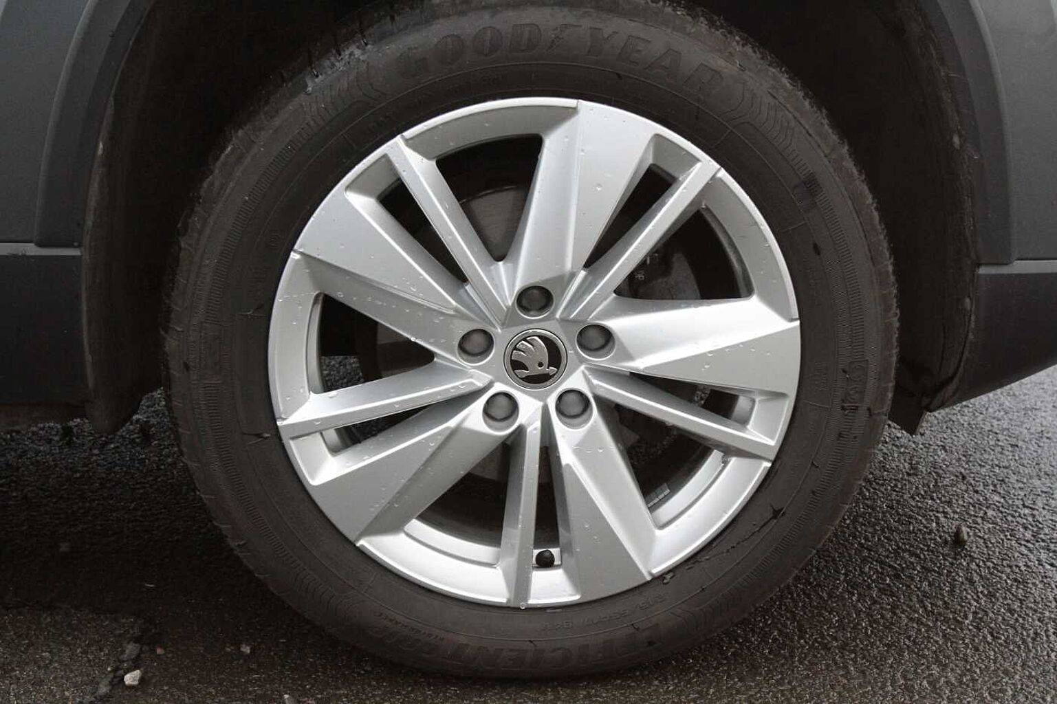 SKODA Karoq 1.0 TSI SE Drive 116 PS 6G Man