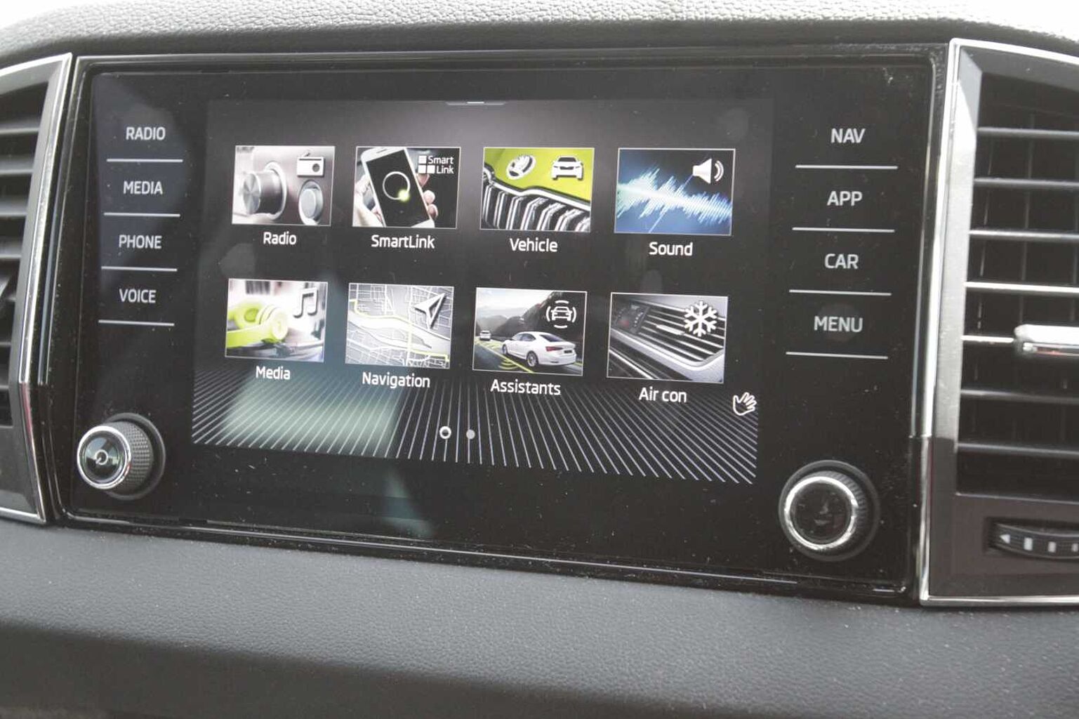 SKODA Karoq SUV 1.5 TSI (150ps) SE Drive ACT DSG