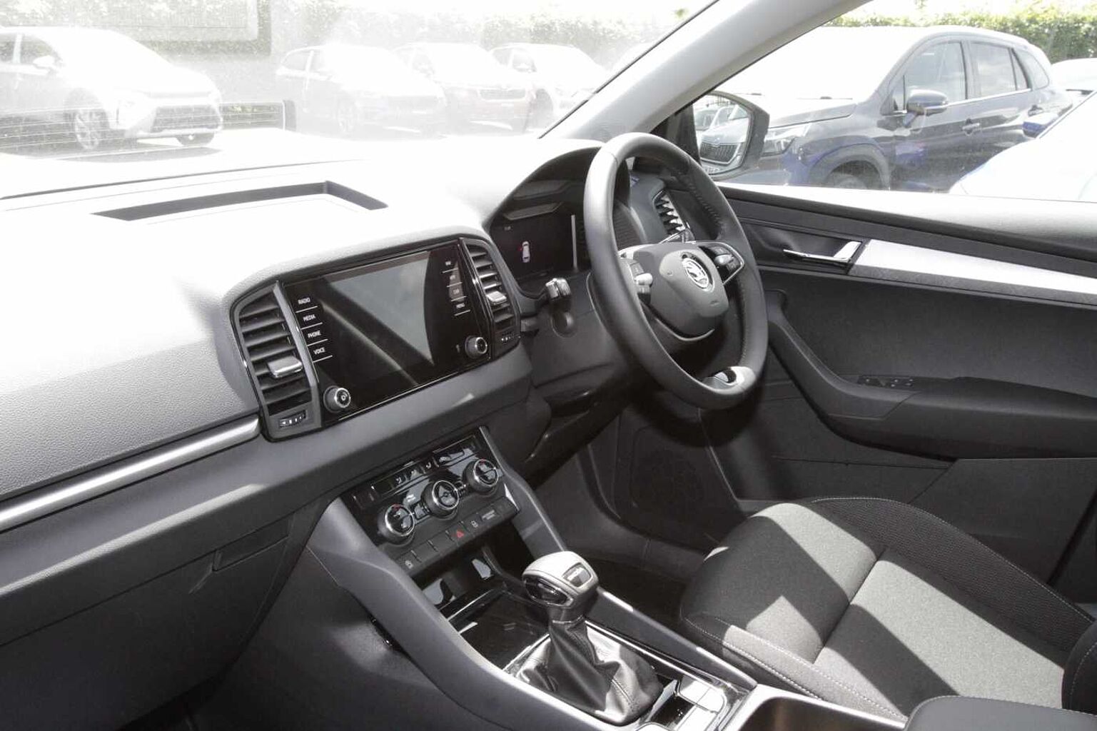 SKODA Karoq SUV 1.5 TSI (150ps) SE Drive ACT DSG