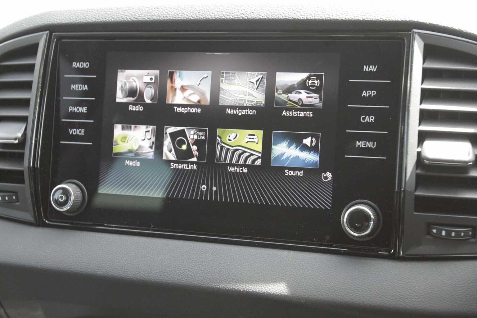 SKODA Karoq SUV 1.5 TSI (150ps) SE Drive ACT DSG