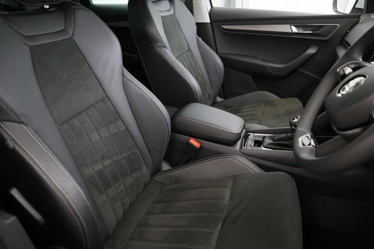 SKODA Karoq SUV 1.5 TSI (150ps) SE L ACT DSG